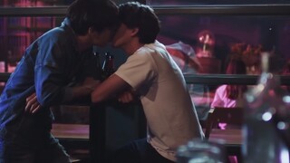 [BL] อยากจูบเพื่อนเเล้วมันผิดตรงไหน!!?