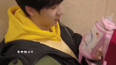 【Hạ Tuấn Lâm】Xấu hổ thật đáng yêu