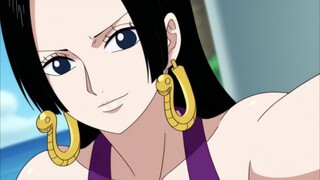 BOA HANCOCK KECIDUK MANDI BARENG LUFFY