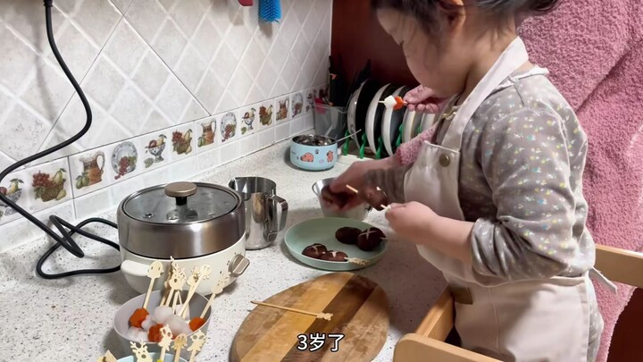 Ibu mertua datang ke rumah saya dan terkejut melihat cara saya mengasuh anak! Ini tahun ketiga saya 