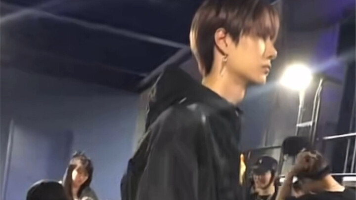 【หวังอี้ป๋อ】เท่แต่ไม่หลอกลวง