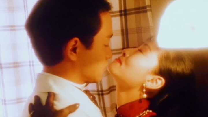 Leslie Cheung’s smoking scene is legendary! A scoundrel toys with two sisters, and the final, frenzi