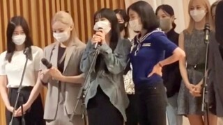 صوت جيهيو الصارخ! تويست تغني أغنية "فانسي" في حفل زفاف موظفي JYP بتاريخ 25 يونيو