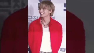 Taehyung at VIP premier of concrete  Utopia🔥