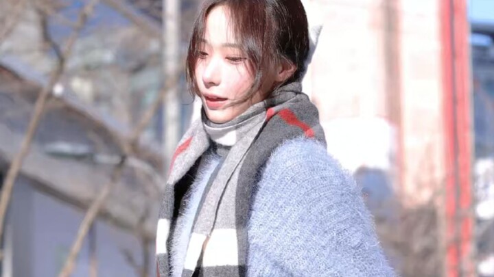 [My beautiful sister Zheng is freezing!] Clock Zheng Ren- 2025.2.8 Three consecutive dances to light