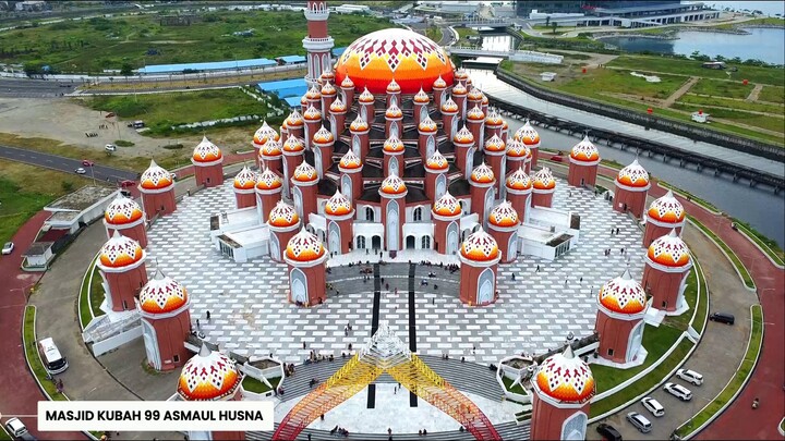 MASJID 99 KUBAH ASMAUL HUSNA MAKASSAR