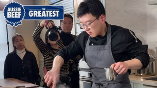 ได้รับเชิญจากสมาคม "เนื้อวัวออสเตรเลีย" ให้จัดงานเลี้ยงอาหารจากเนื้อวัวทั้งตัวที่ซิดนีย์