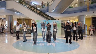 逛商场遇到有人路演SEVENTEEN的THUNDER～好齐！