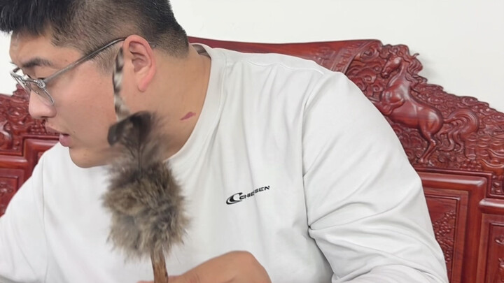 ขอบคุณพ่อแม่บุญธรรมที่ให้การสนับสนุน