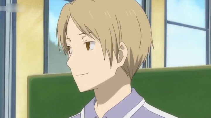 Cat Goro has his own cat bowl at noon! San San's proud little expression