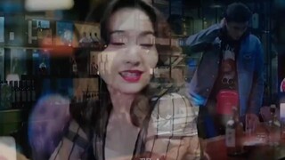 老牛不敢吃嫩草，原来是怕被别人戳脊梁骨呀