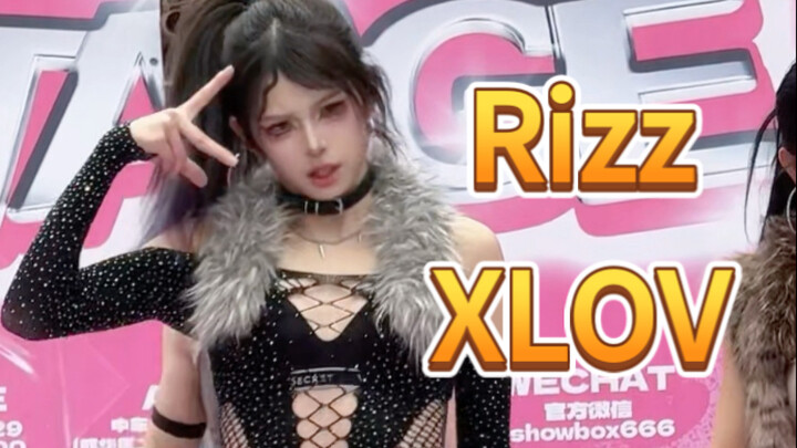 Sao vừa đến đã xòe chân vậy?! Dân học múa phát cuồng!