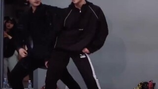 时代少年团-刘耀文女团舞小合集来康康呗，手长腿长的跳舞真好看