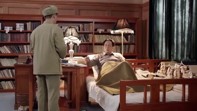 โลกที่แตกต่าง: ยามต้องการทิ้งชาข้ามคืนเพื่อสุขภาพของประธาน และปฏิกิริยาของประธานก็ยอดเยี่ยม