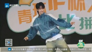 小八在青环跳Darling啊啊啊啊啊