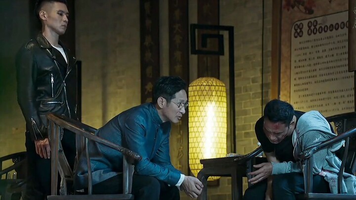 Lần này thì ông Đông đã hoàn toàn tin rồi, sắp sửa bị lật thuyền rồi...