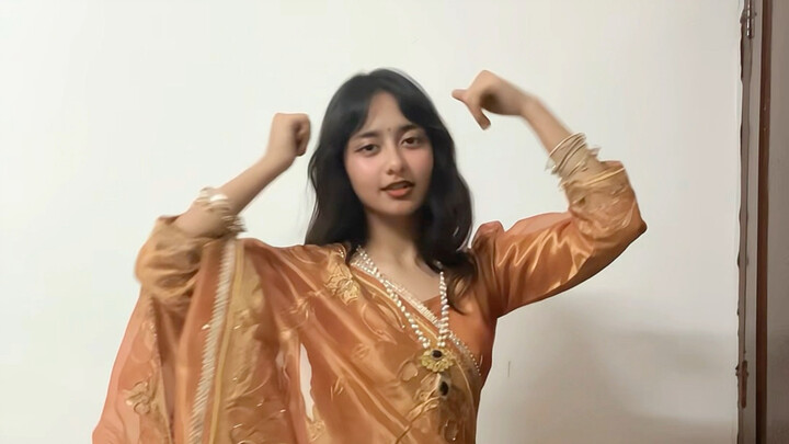 เอาเลกากาตอนคุณป้าแต่งงานมาใส่ถ่ายวิดีโอแล้วฮ่าๆ