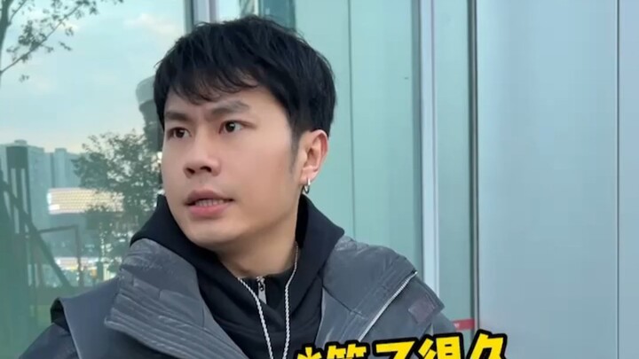 Do girls really carry *this* much stuff in their bags when they go out??