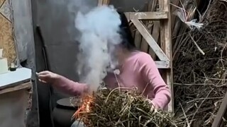 Cười mỗi khi xem
