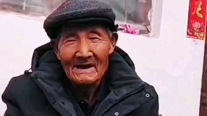 Amazing Moves by a Korean War Veteran!