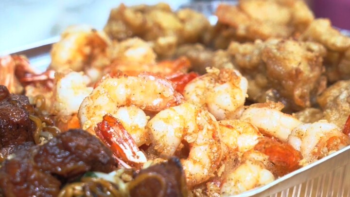 أعمل لوقت إضافي اليوم، خُذ وجبة عشاء دسمة.