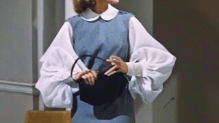 Can you believe this is the daily outfit from an old movie in the last century? The style of 60 or 7