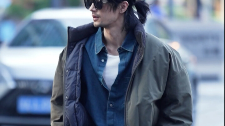 This outfit is perfect for attracting girls in winter.