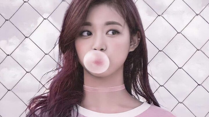 Zhou Ziyu’s selfies are seriously insane!