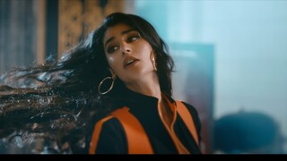 Badshah_-_Chamkeela_Chehra__Official_Video____Sonia_Rathee(4K)