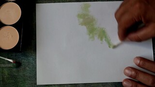 Anakku tak mau lagi pinjamkan aku kosmetik bermereknya, maka aku hanya bisa keluarkan kosmetik murah yang kubeli dengan Pinduoduo demi konten, dan kapas batangan untuk melukis bunga lotus