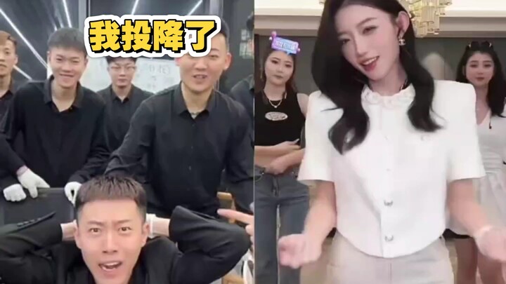 The Grandmaster has arrived—clear the way! Epic scene from Qinghai’s fall recruitment drive!