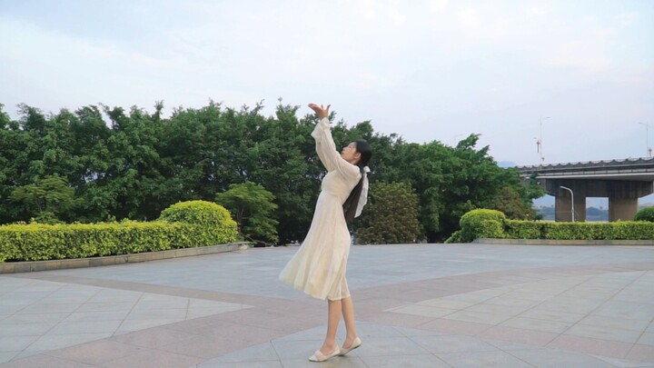 “ 自能生羽翼，何必仰云梯 ”