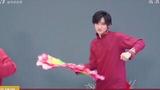 【Song Yaxuan】220201 Festival Musim Semi terlalu berisik 2022 "Tarian Pembukaan" Song Yaxuan dipotong