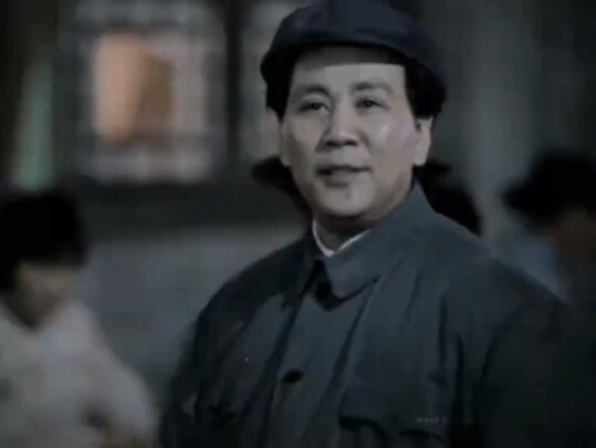 “待到山花烂漫时，她在丛中笑。”