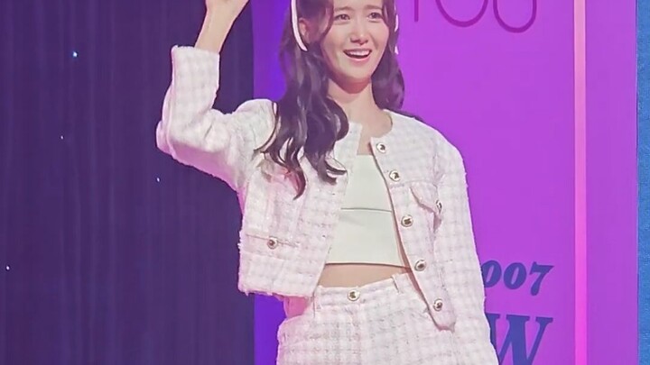Yoona belajar menari "drama" aespa di tempat