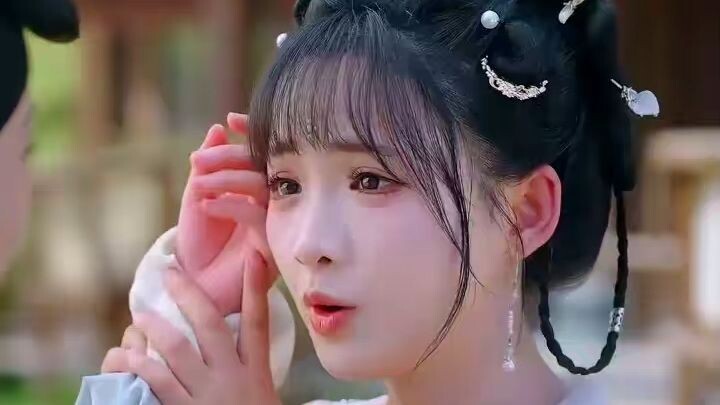 Hidup Santai Di Istana