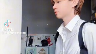Cách thoát nạn sau khi họp phụ huynh của kevin