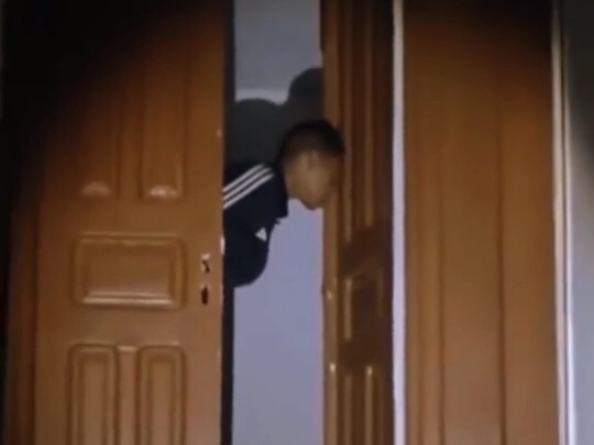 Inilah Alasannya Anda Tidak Boleh Mencoba Membangunkan Orang yang Berjalan Sambil Tidur