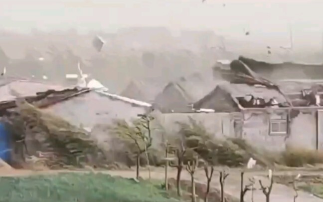 High-quality footage of the April 15, 2023, Caocun tornado in Linyi, Shandong, captured from a dista