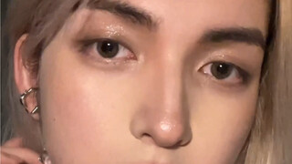 Berjalanlah dengan kecantikan yang berasal dari kepercayaan diri, bukan dari filter foto yang cantik