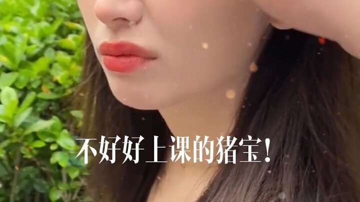 等你下课比我下班都快乐～上班人和上学人的恋爱情侣。