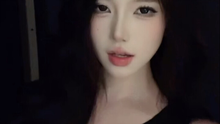 น้องชายเหม็นๆของคุณกำลังทำอะไรอยู่?