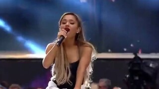 [Ariana Grande] Bản live "One Last Time"điên cuồng, tâm trạng buồn
