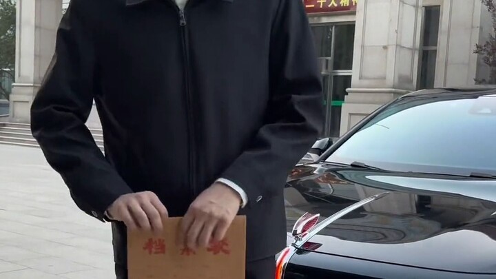 Executive jacket with a red flag—shine bright on your path to success!