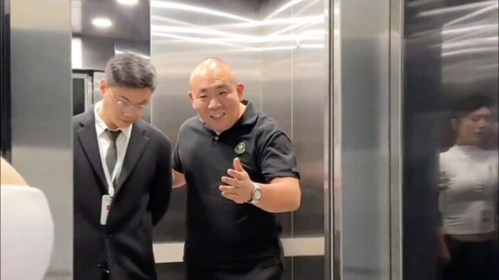 Di tempat kerja, tidak ada hubungan personal berarti kecelakaan!