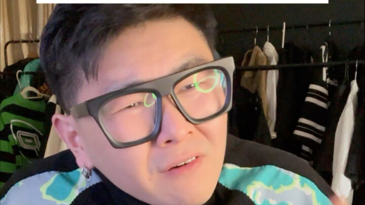为什么要读书呢：因为世界上没有一条道路是重复的，也没有一个人生是可以替代的