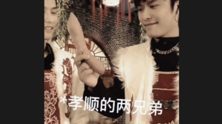 ［ياو با］ الأخ شياو يانغ يذهب إلى شنشي لمساعدة المزارعين ويثير المواضيع الحساسة التي يفضلون تجنبها!