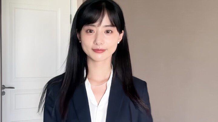 行走的语文教材！985教师穿搭火出圈，家长会这套绝了