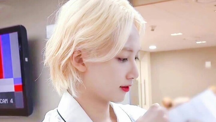 【Yoon Jeonghan】Ini bukan ibu tiri, ini ibu kandung T^T (Kumpulan video ibu malaikat mengasuh anak)