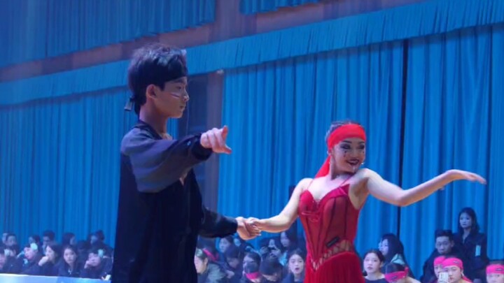 It's all about being handsome, this is the wonderful moment for the national standard students #Huai
